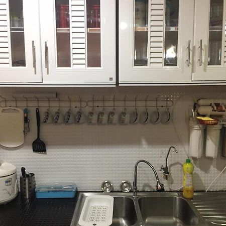 Ama Hostel Банкок Екстериор снимка