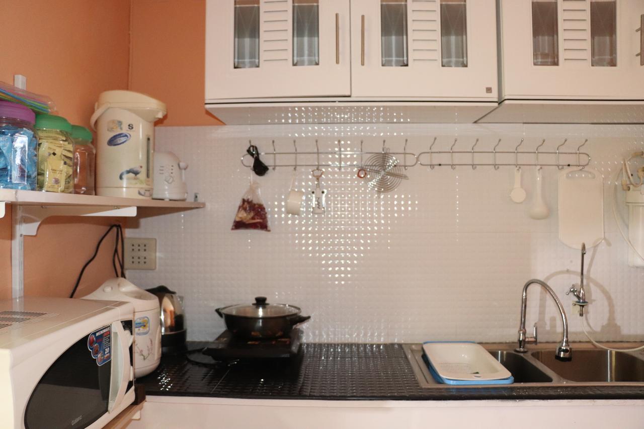 Ama Hostel Банкок Екстериор снимка