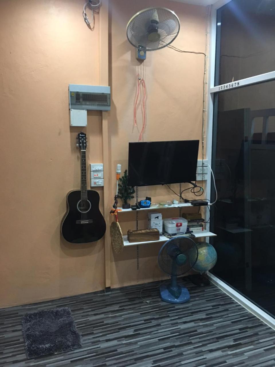 Ama Hostel Банкок Екстериор снимка